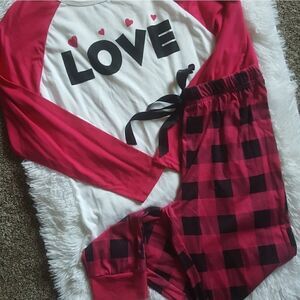 Love Pajama top and bottom set Size 1X New without tags